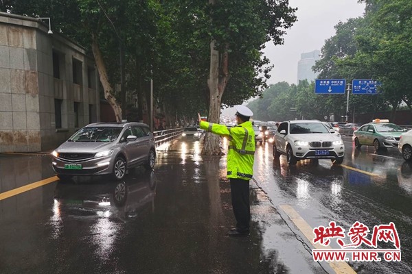 降雨不斷 鄭州警方切實做好各項防汛搶險保障工作